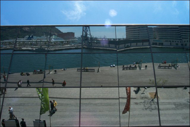may_20_maremagnum_reflection