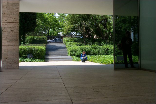 mies_pavilion_long