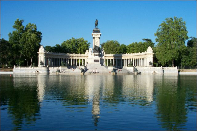 retiro_park_alfonso_xii